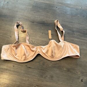 Skims Woven Shine Underwire Bra NWT